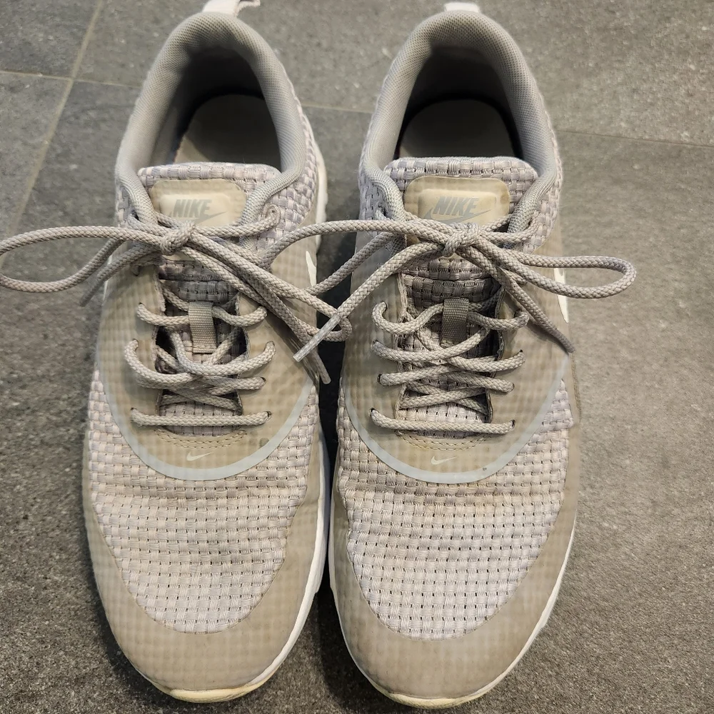 Nike Air Max Thea, Size 8 - Picture 3 of 9